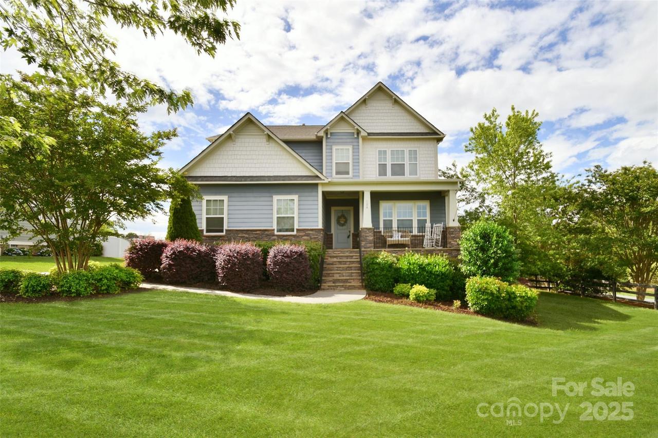 104 Rockridge Point Dr., Mooresville, NC 28117