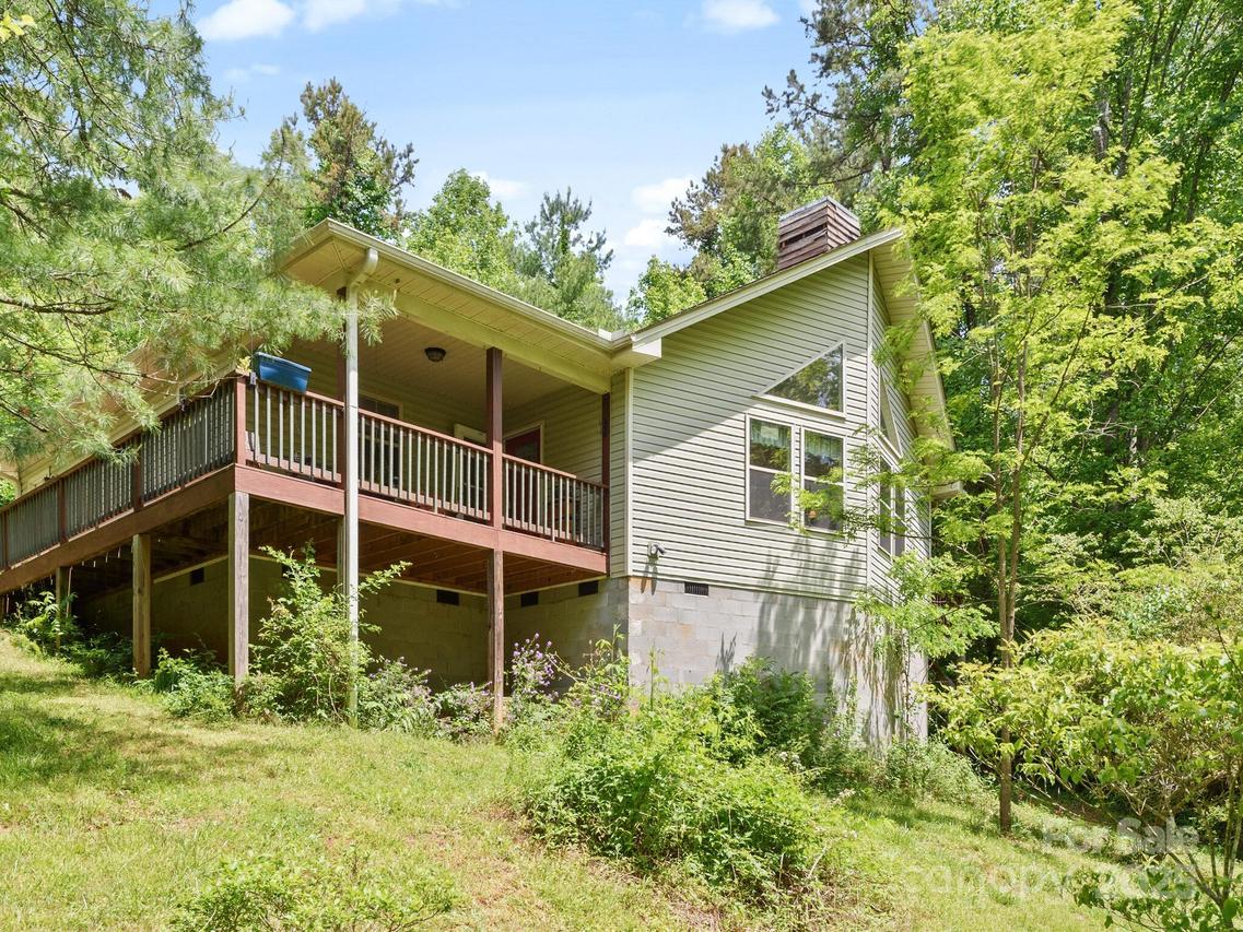53 Hawkins Dr., Leicester, NC 28748