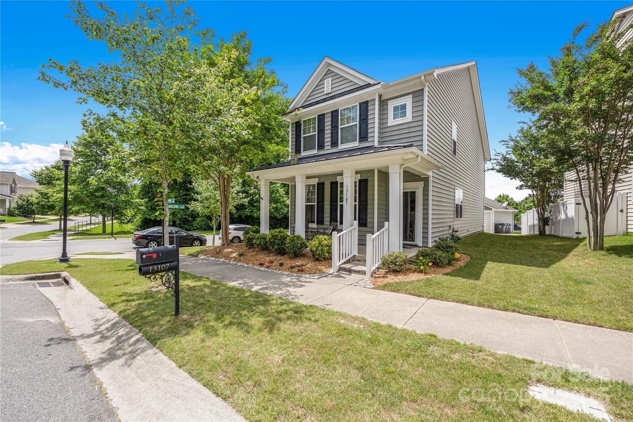 13107 Heath Grove Dr., Huntersville, NC 28078