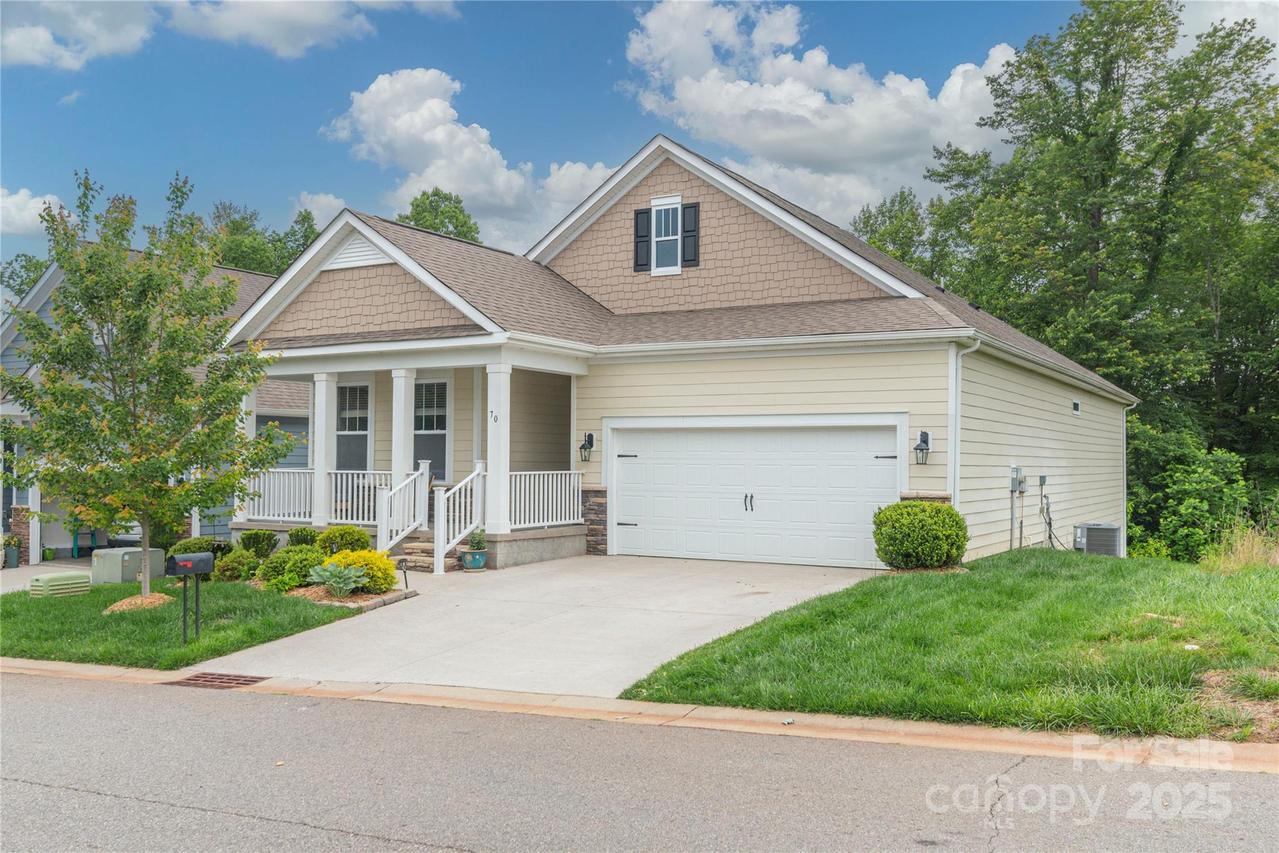 70 Rose Creek Rd., Leicester, NC 28748