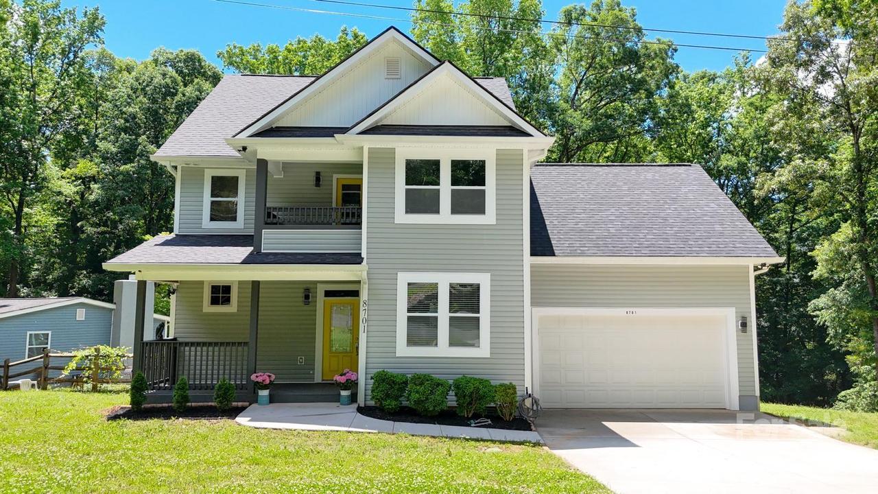 8701 W Dixie Dr., Charlotte, NC 28278