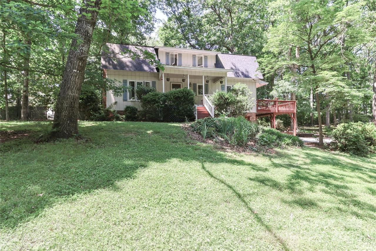 173 Rocky River Rd., Mooresville, NC 28115