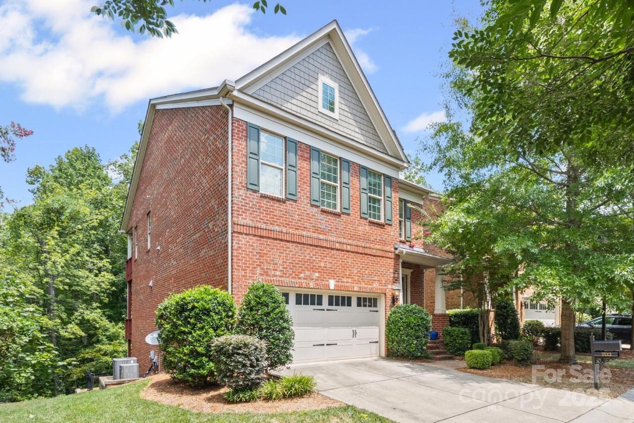 703 English Tudor Ln., Charlotte, NC 28211