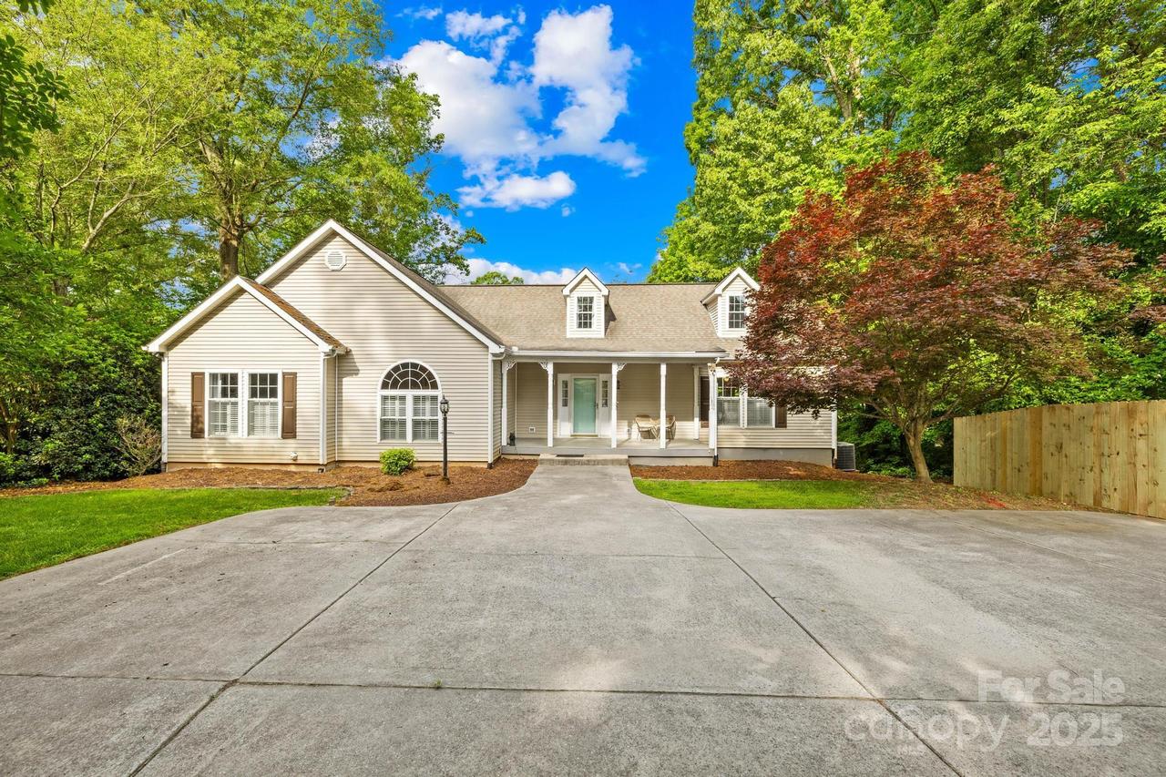 4120 Lake Shore Rd., Denver, NC 28037