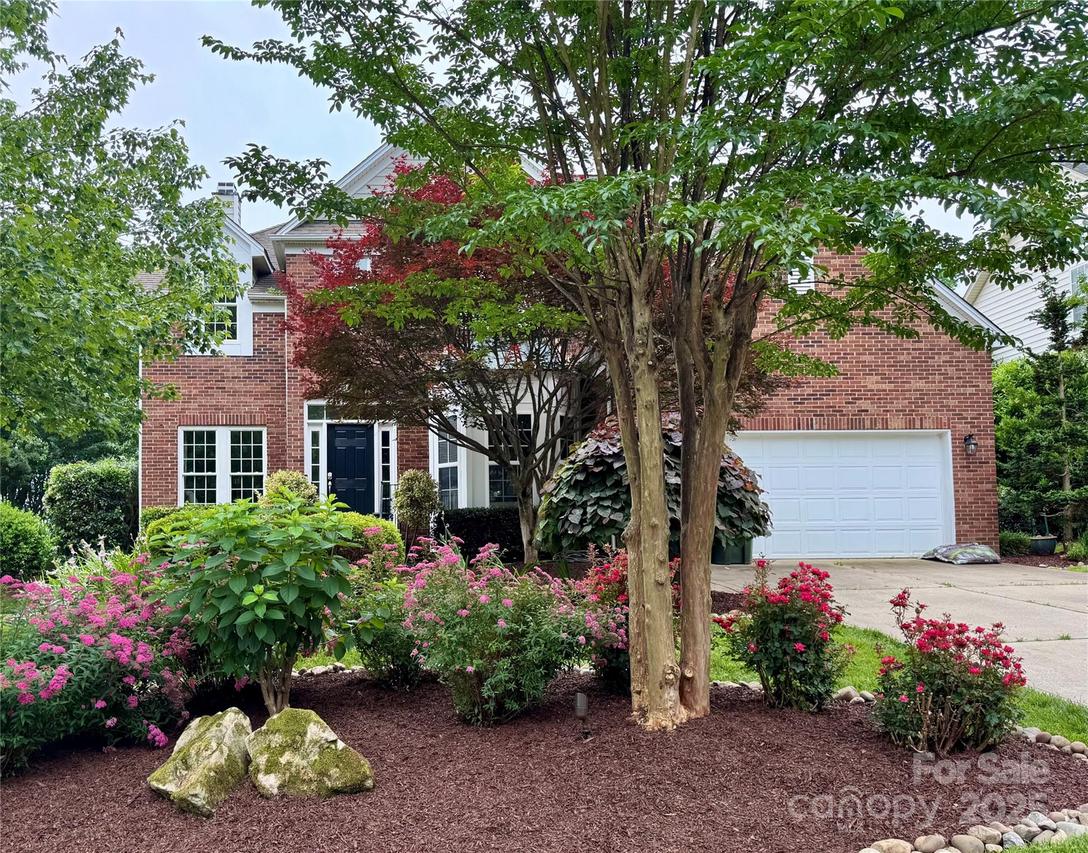15826 Hollingbourne Rd., Huntersville, NC 28078