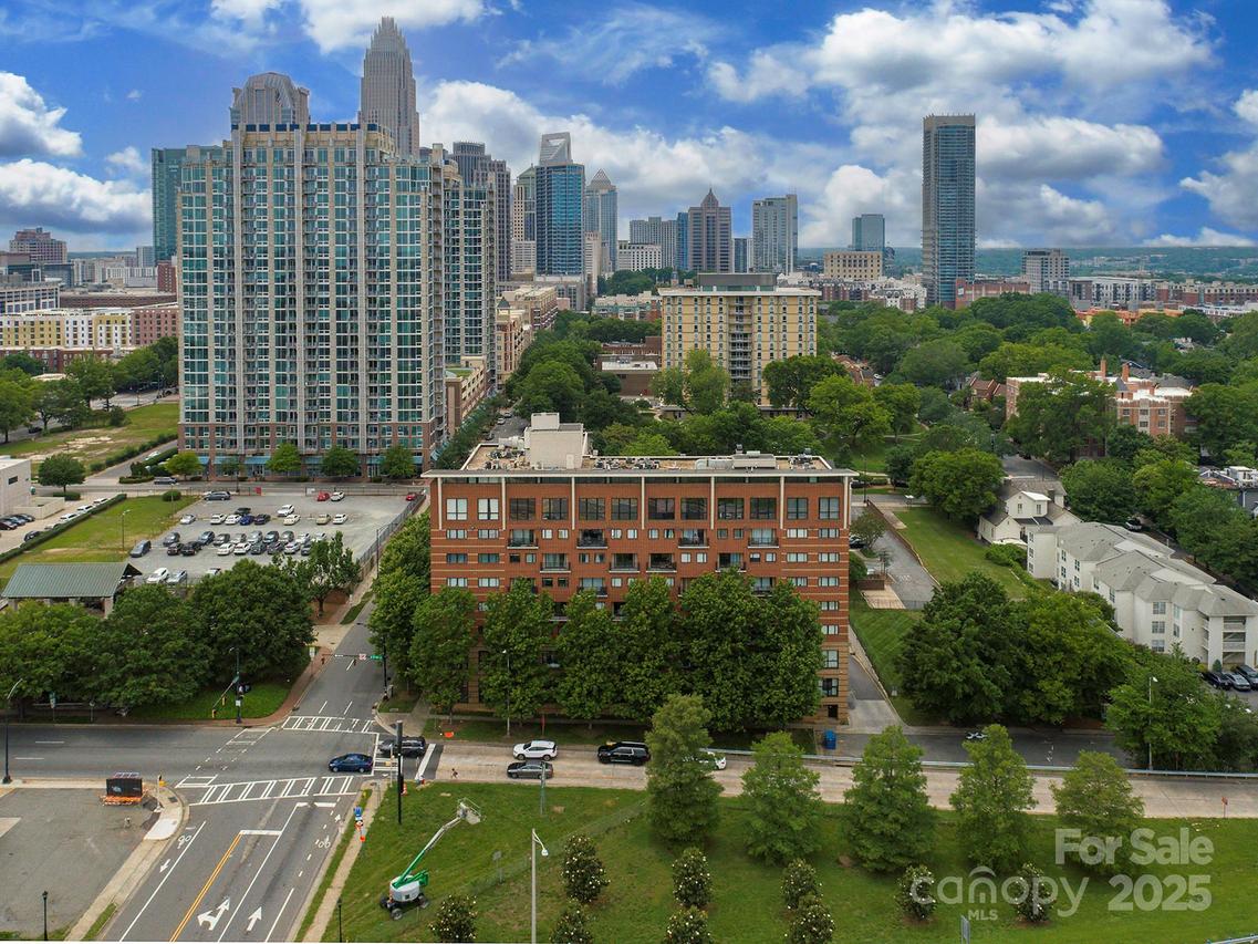 715 N Church St. #303, Charlotte, NC 28202