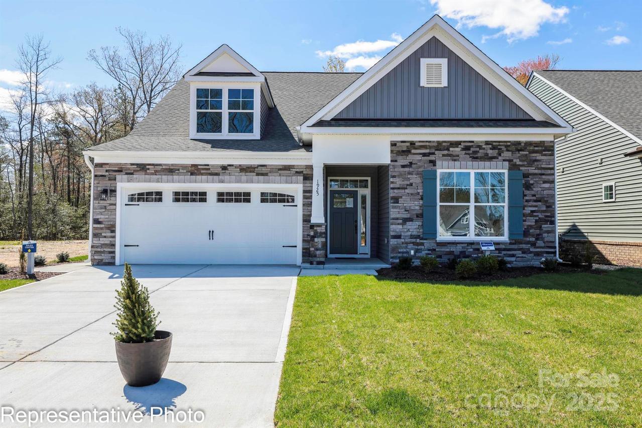 1269 Carrington Dr. #29, Stanley, NC 28164