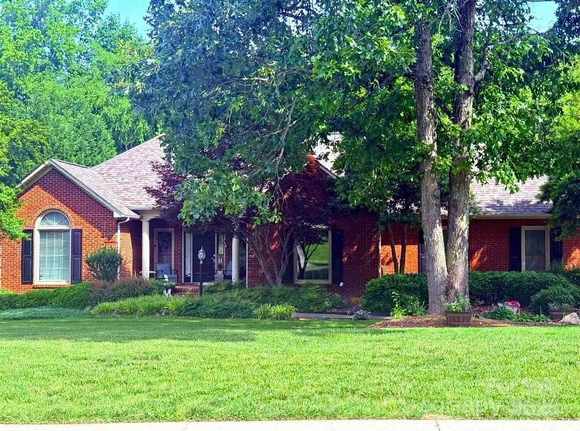208 Stone Ridge Dr., Salisbury, NC 28146
