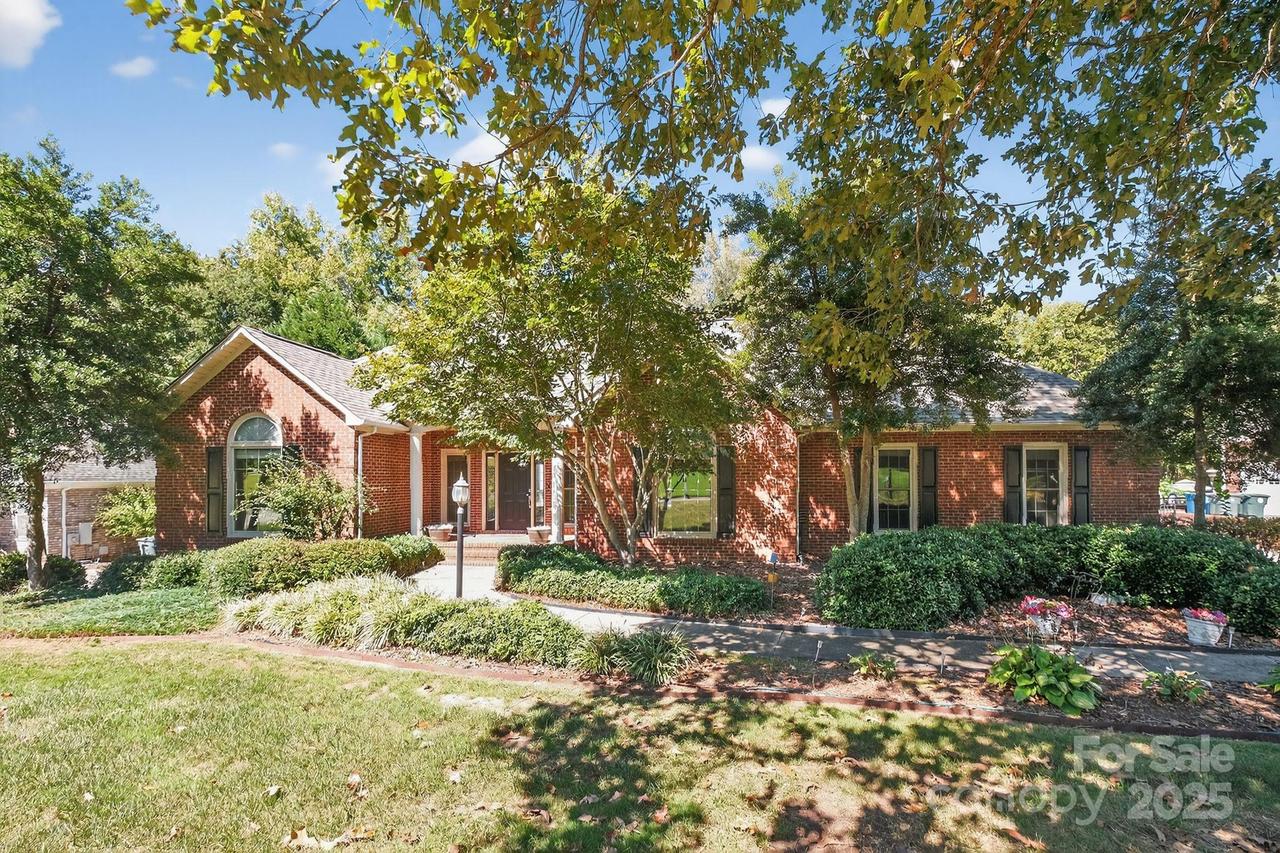 208 Stone Ridge Dr., Salisbury, NC 28146