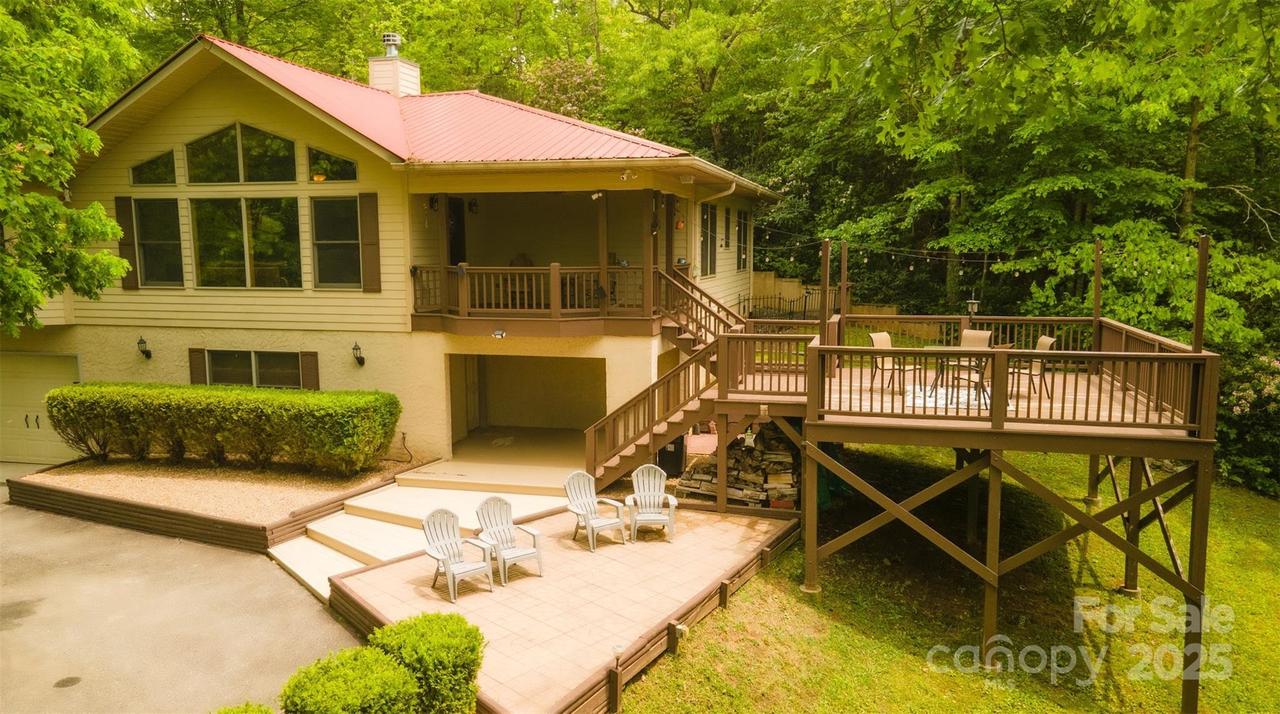 571 Ivy Ridge Cir., Sylva, NC 28779