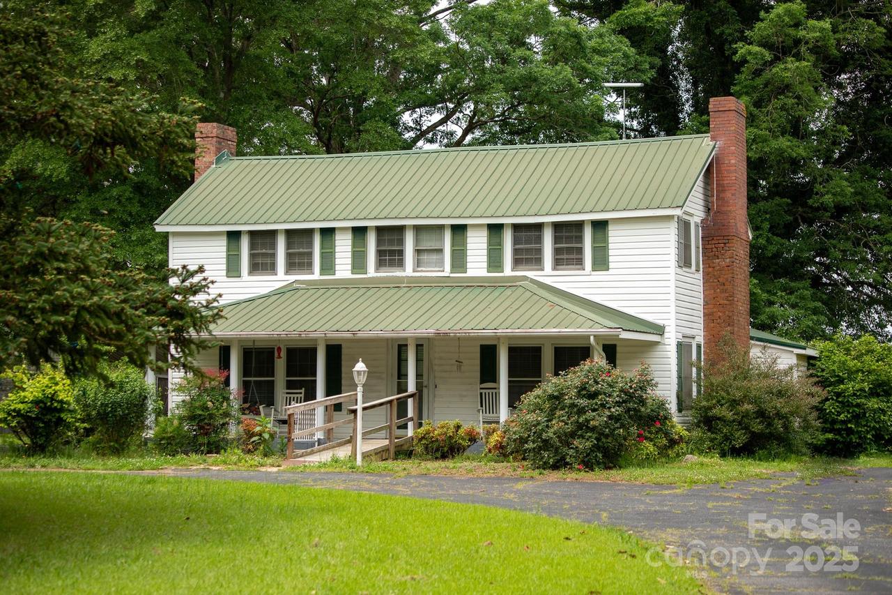 1612 Forum Ln., Iron Station, NC 28080