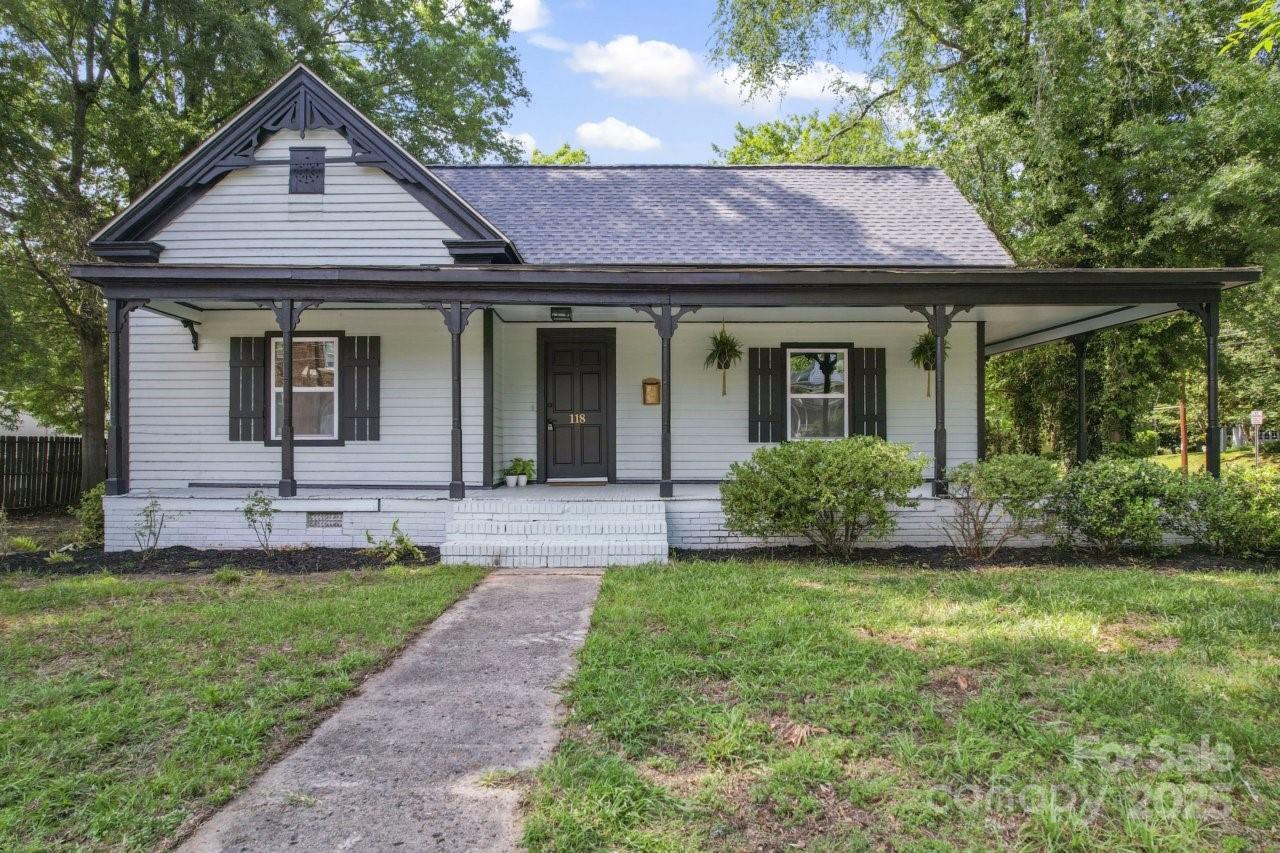 118 Cabarrus Ave., Concord, NC 28025