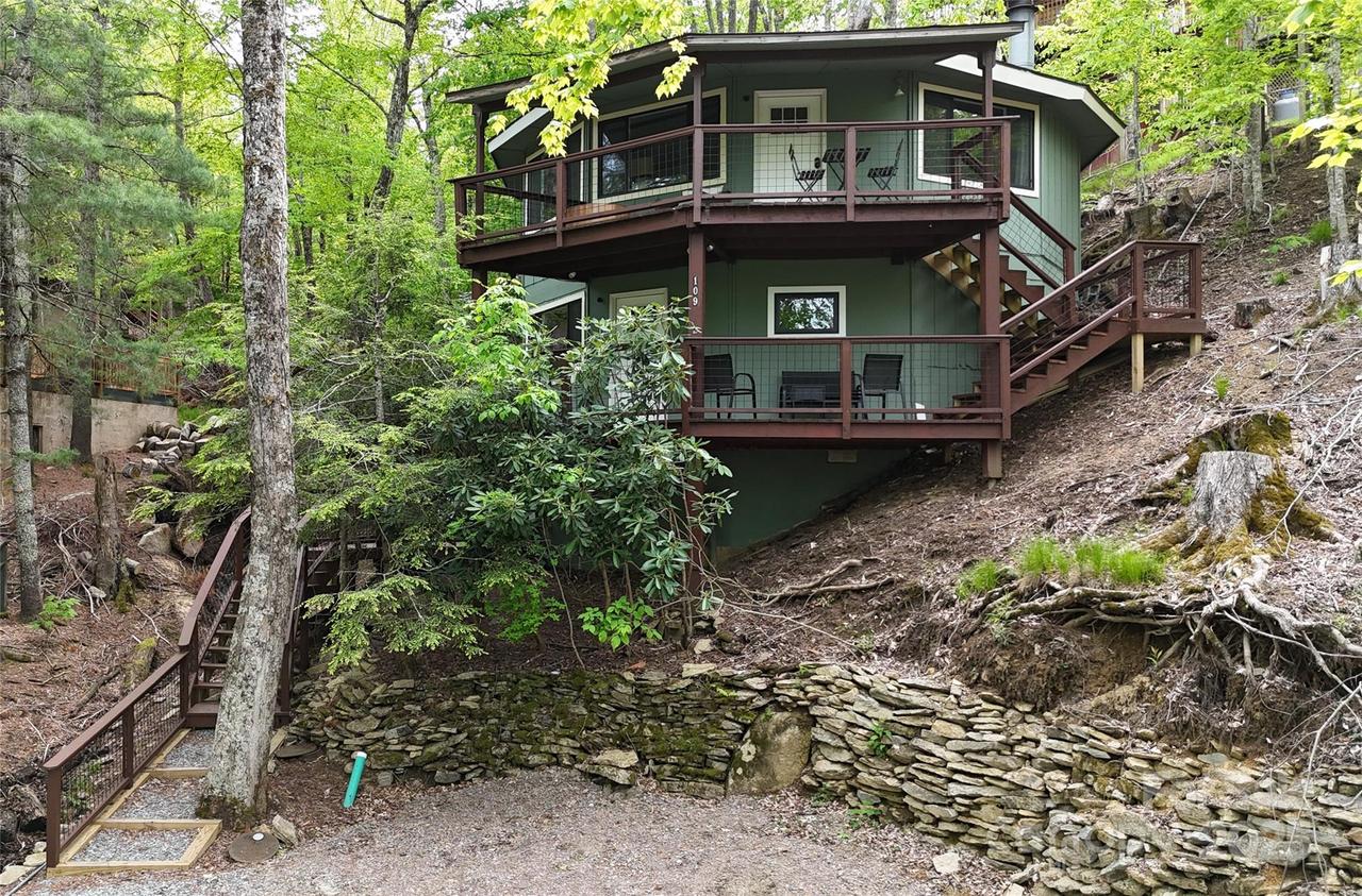 109 Beechwood Ln., Beech Mountain, NC 28604