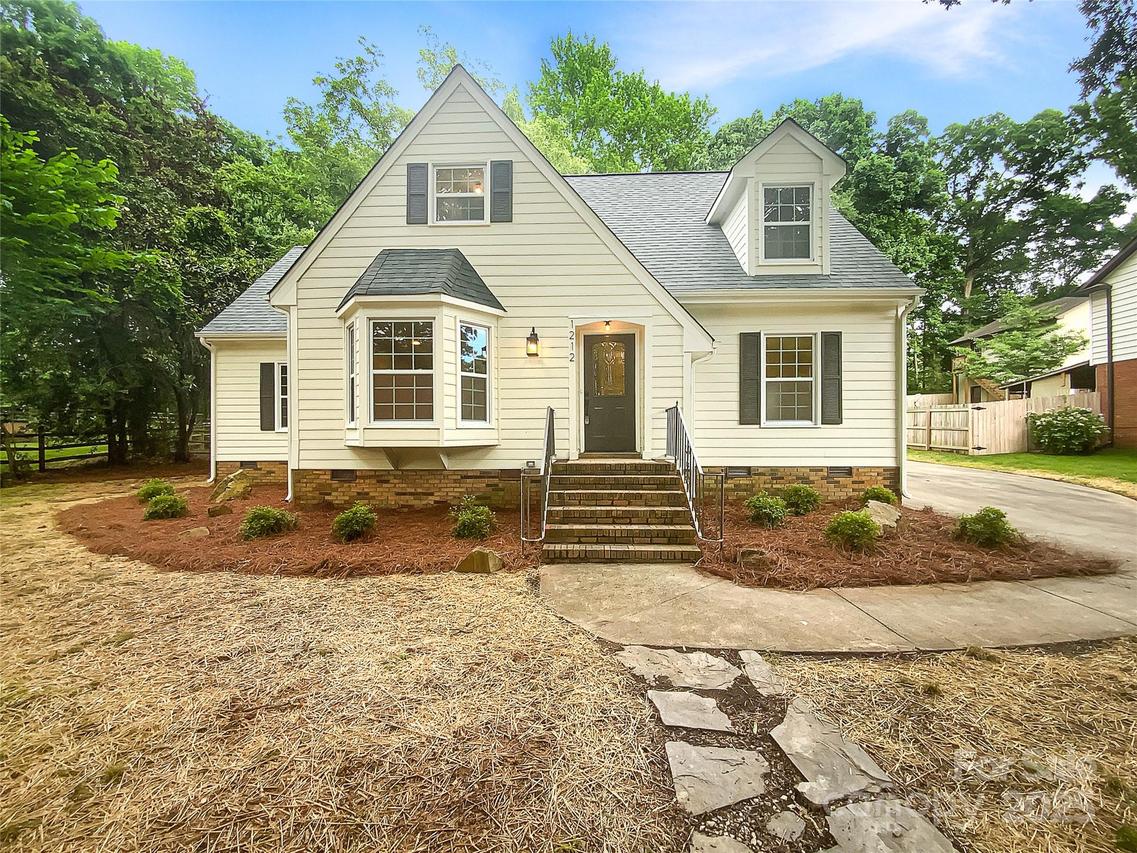 1212 Beechdale Dr., Charlotte, NC 28212