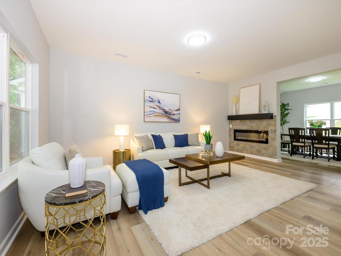 8611 Earthenware Dr., Charlotte, NC 28269
