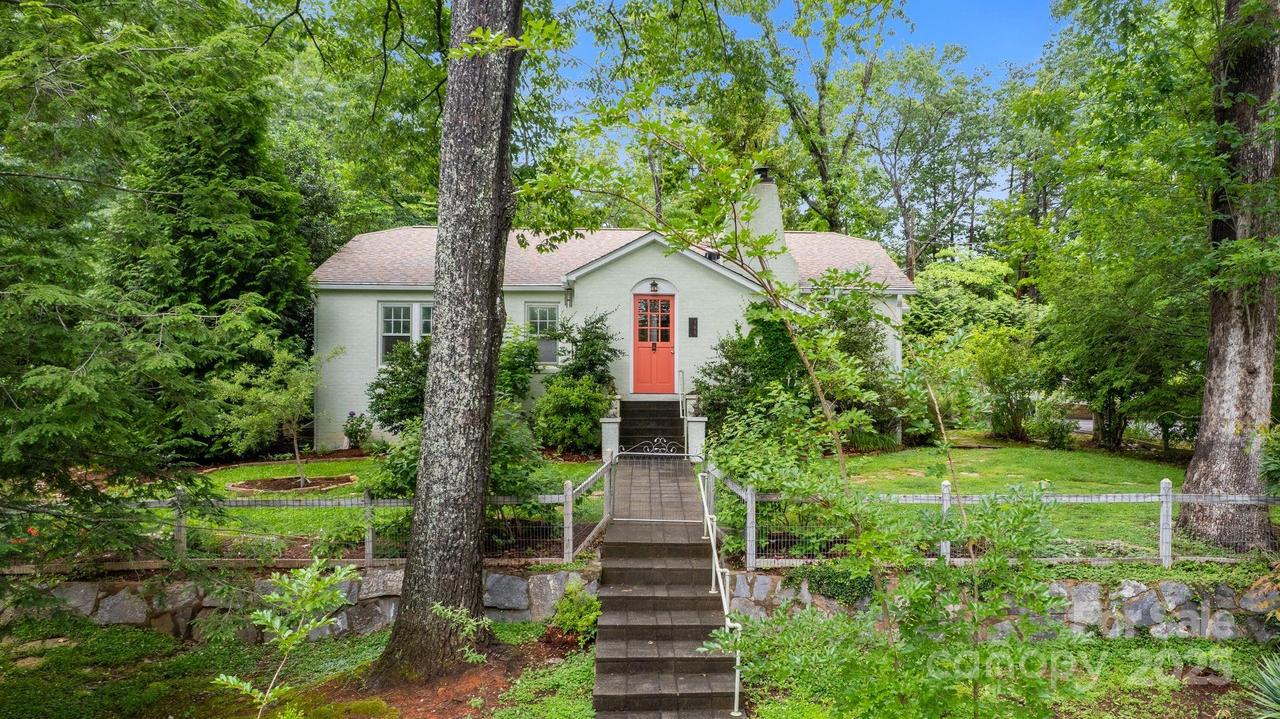 160 Hidden Hill Rd., Tryon, NC 28782