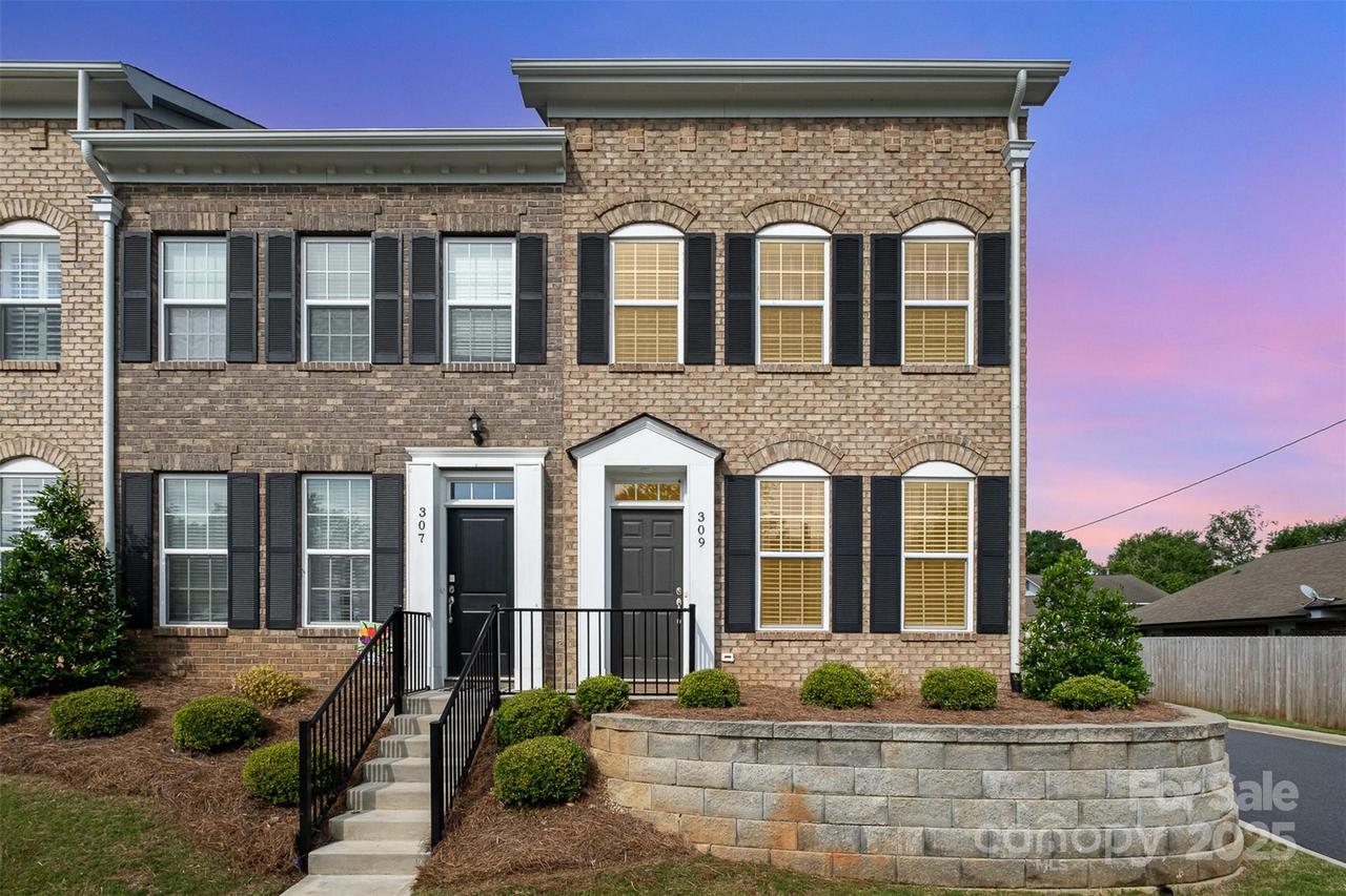 309 N Aspen St., Lincolnton, NC 28092