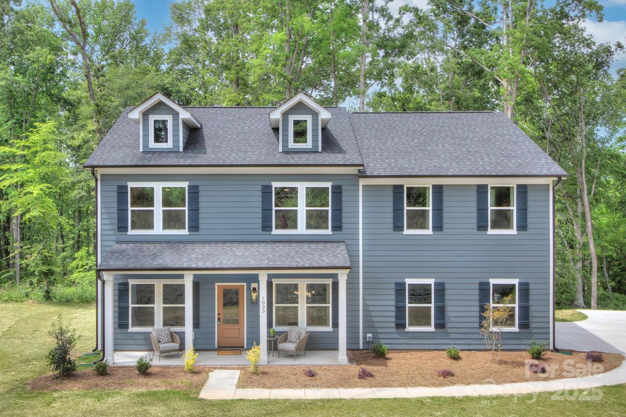 1025 Harrogate Dr., Bessemer City, NC 28016