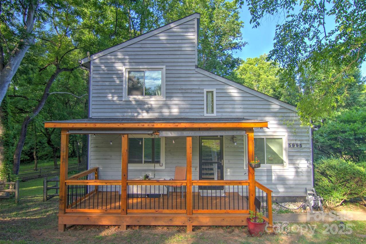 5995 Tall Tree Ln., Harrisburg, NC 28075