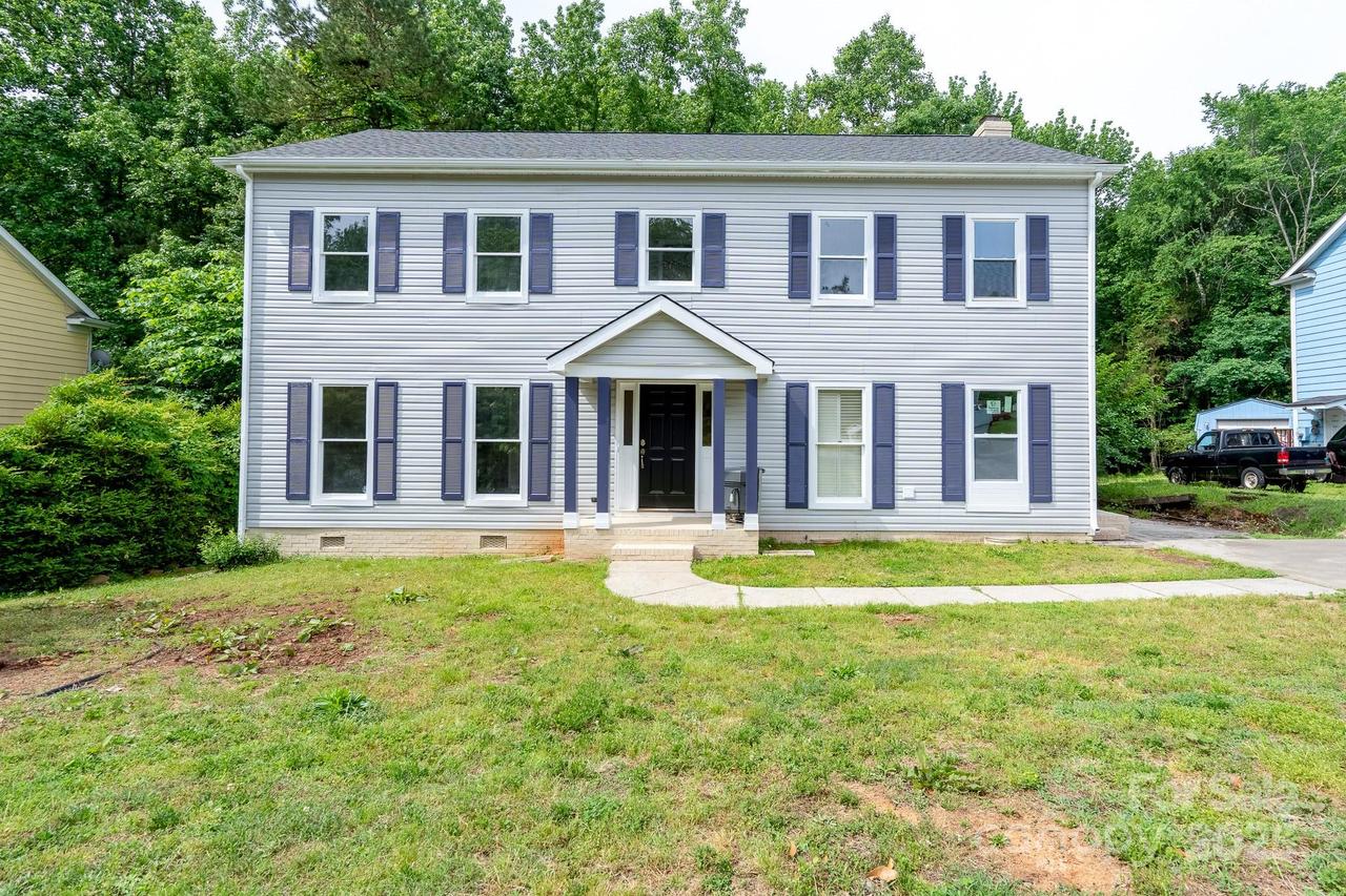 1013 Doby Springs Dr., Charlotte, NC 28262