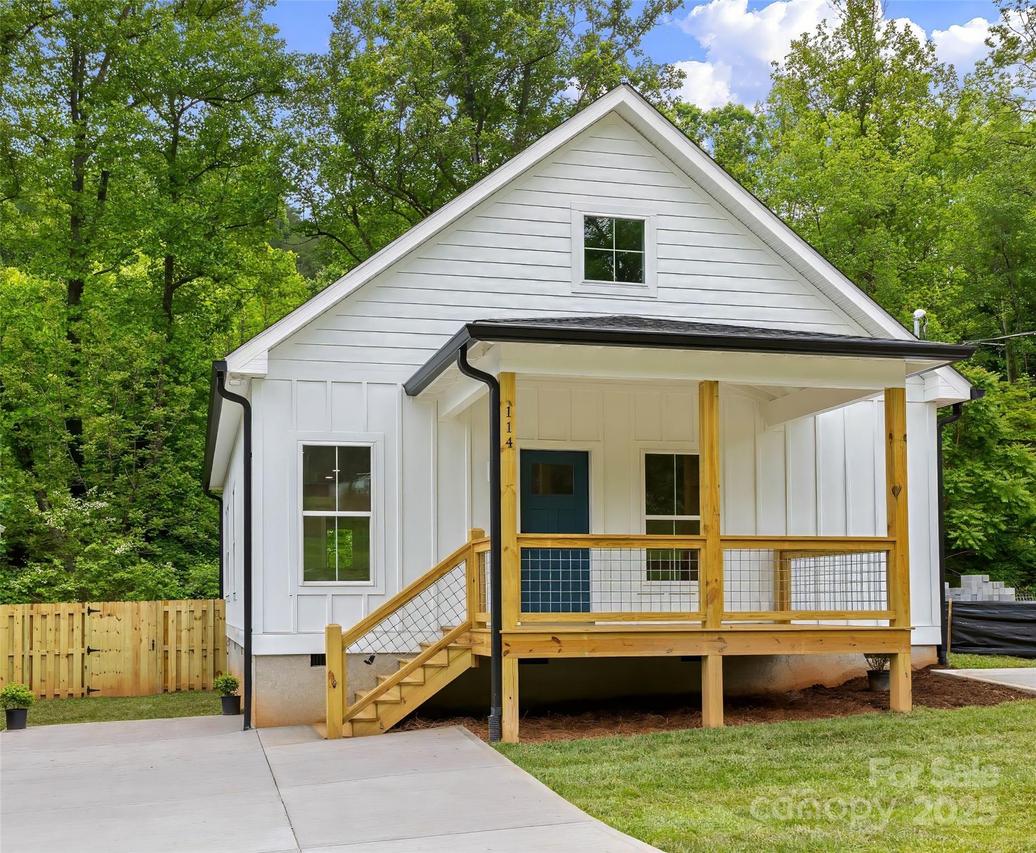 114 W Orchard St., Old Fort, NC 28762