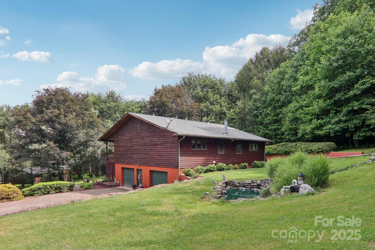457 Shady Ridge Rd., Waynesville, NC 28785