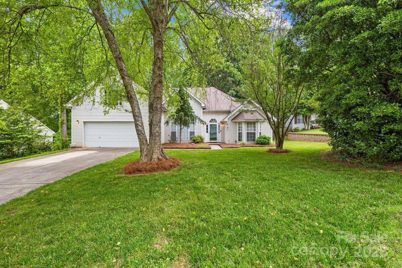 125 Canopy Ct., Mooresville, NC 28115