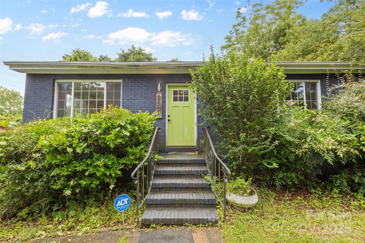 2536 Bancroft St., Charlotte, NC 28206