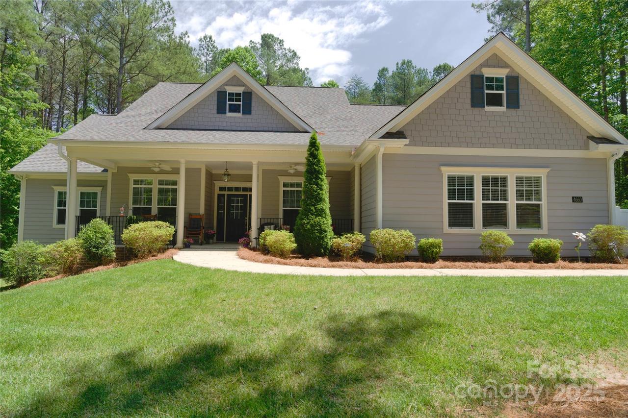 4660 Gold Finch Dr., Denver, NC 28037