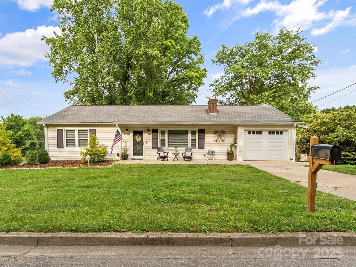 116 Lenoir Rd., Morganton, NC 28655