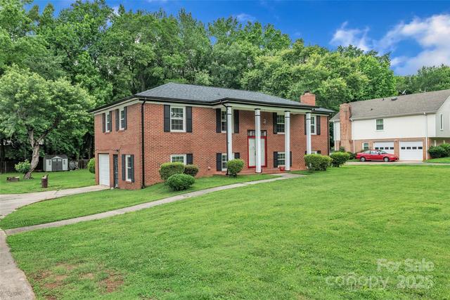 New Homes For Sale This Week That Attend Albemarle Road Elementary: June 13th to June 19th