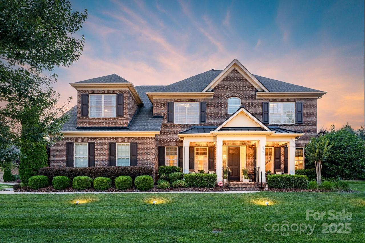8301 Caesars Head Dr., Waxhaw, NC 28173