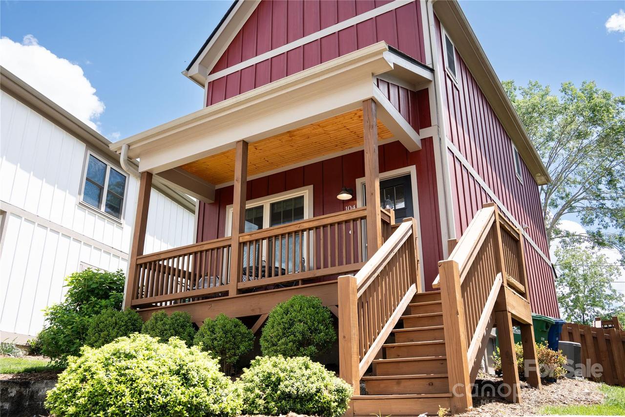 104 Wheeler Rd., Weaverville, NC 28787