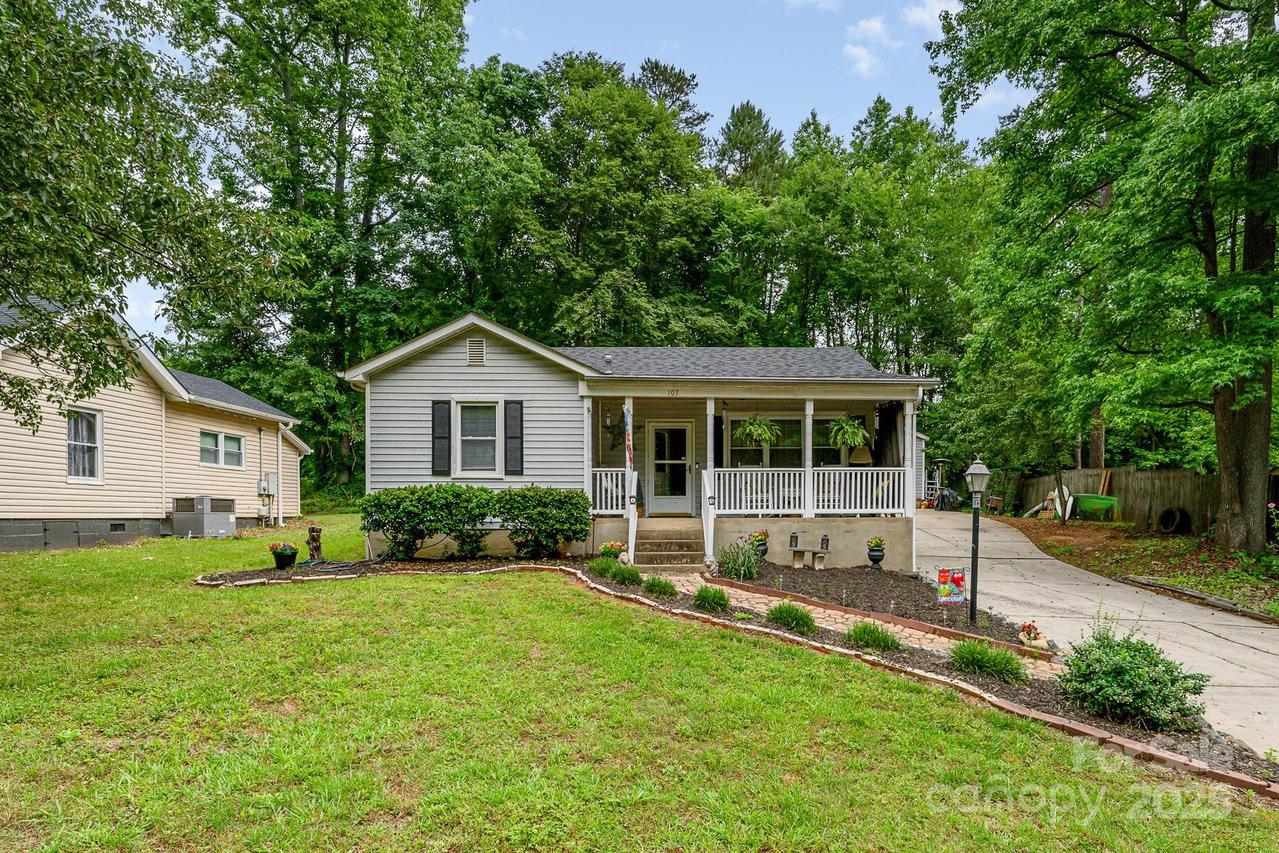 107 Oakland Rd., Belmont, NC 28012