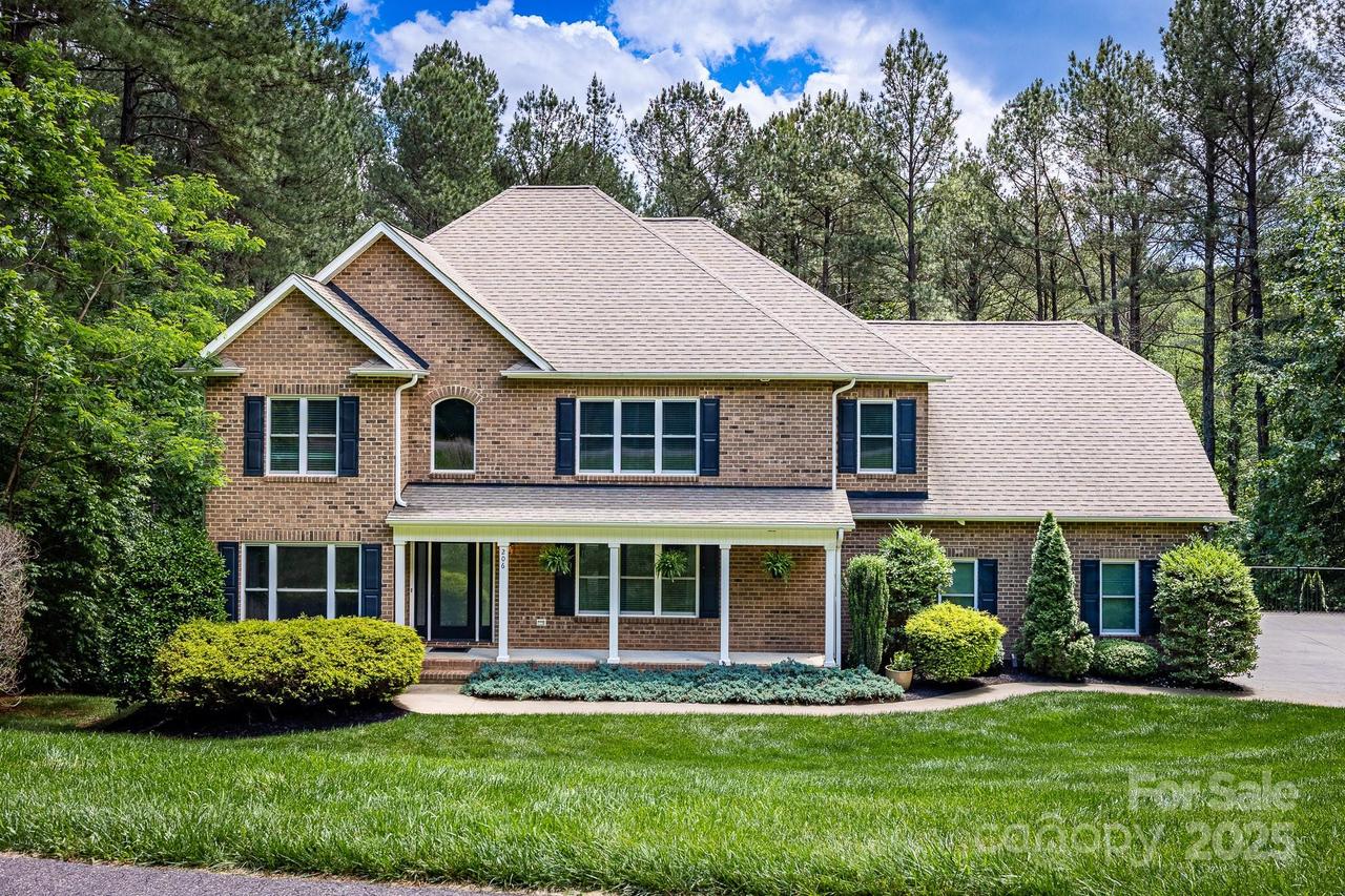 206 Ridge Top Dr., Connelly Springs, NC 28612
