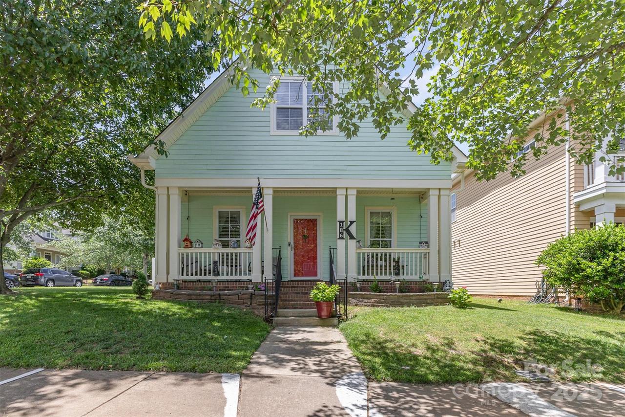 186 Gresham Ln., Mooresville, NC 28117