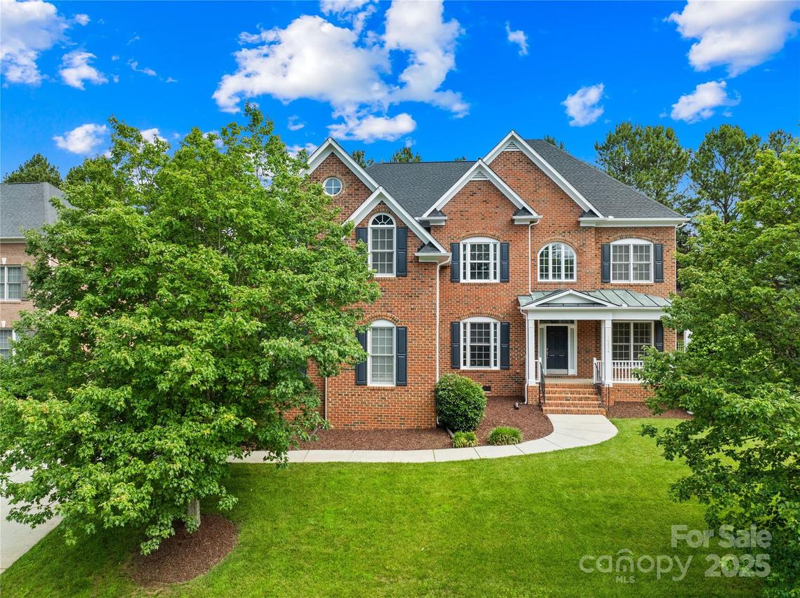 10024 Hazelview Dr., Charlotte, NC 28277