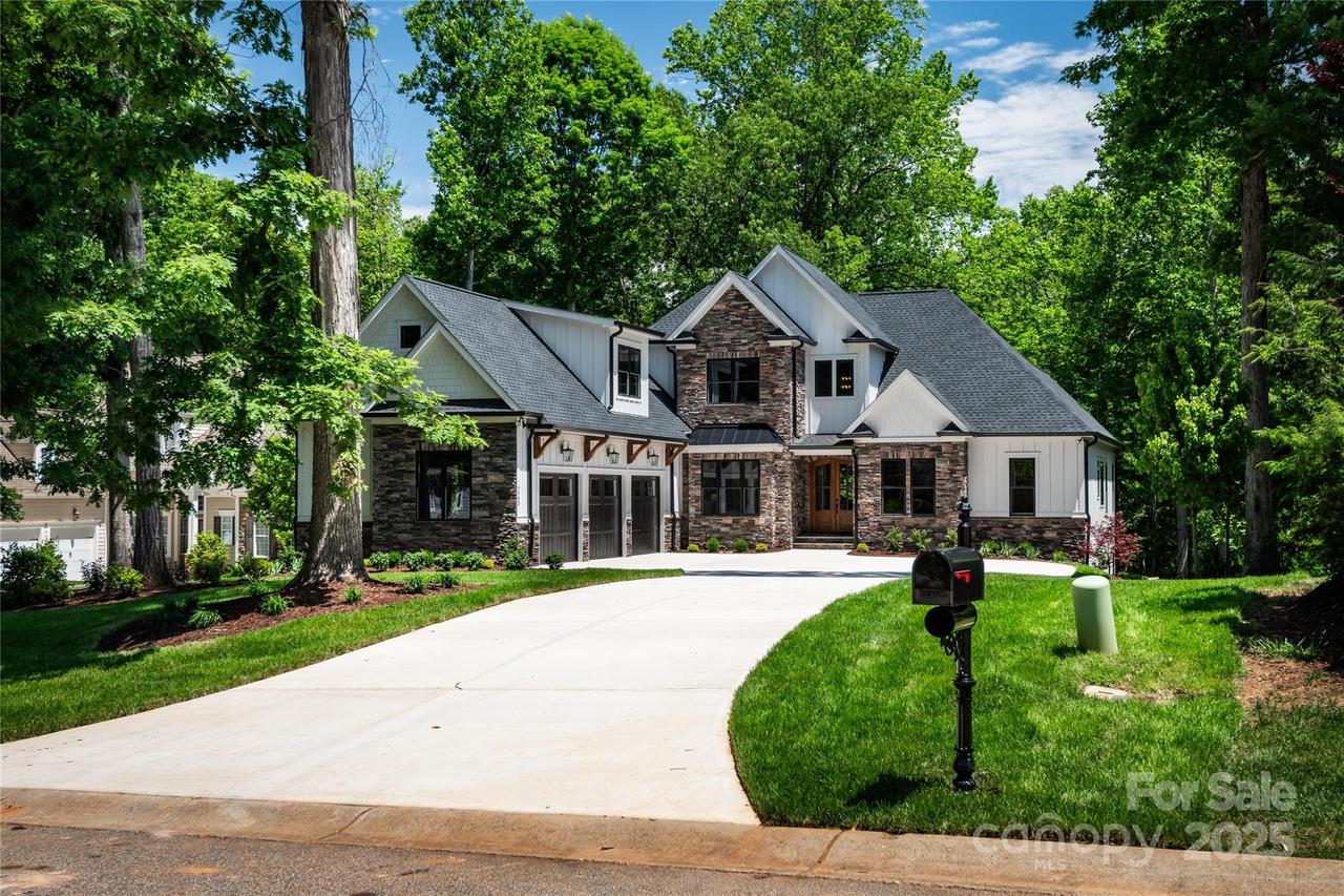 7703 Juniper Ln., Denver, NC 28037