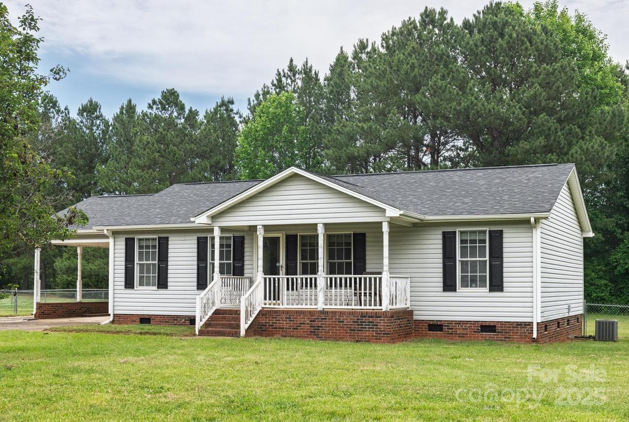 1274 Carpenter Springs Dr., Dallas, NC 28034