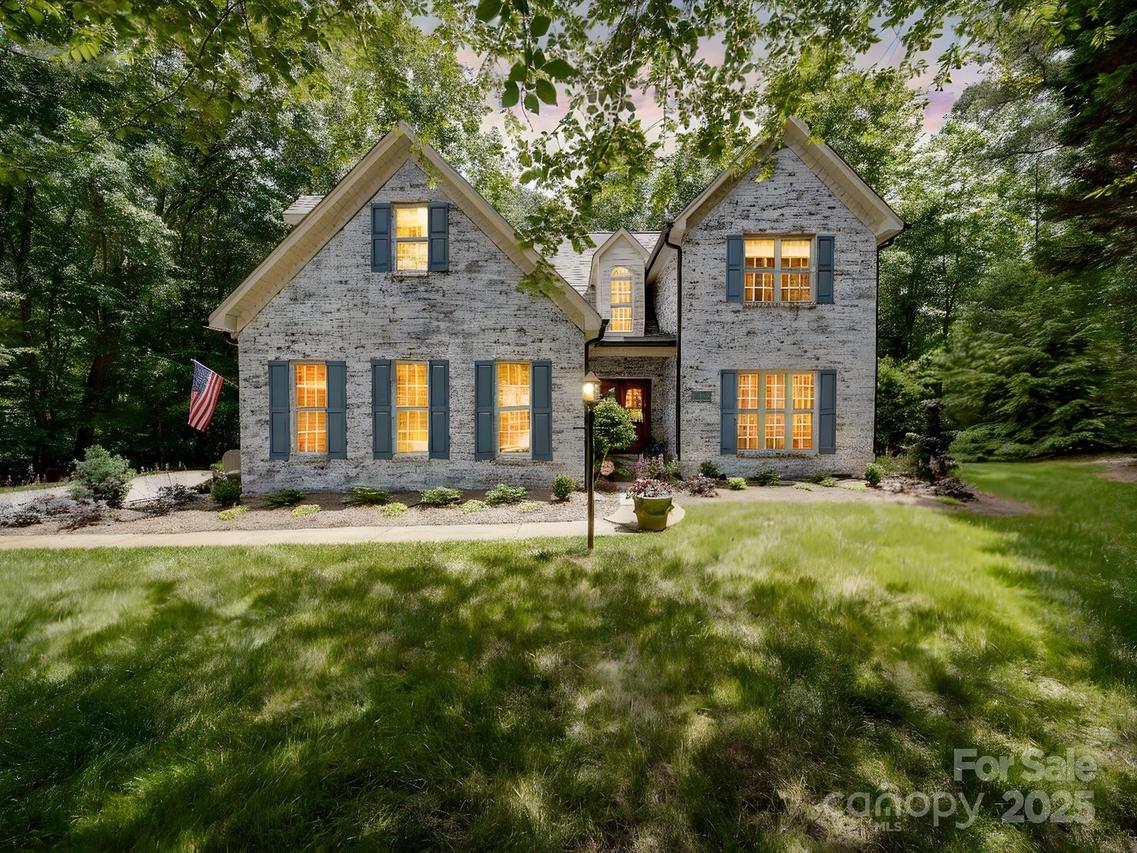 4715 Lenden Hall Ct., Gastonia, NC 28056