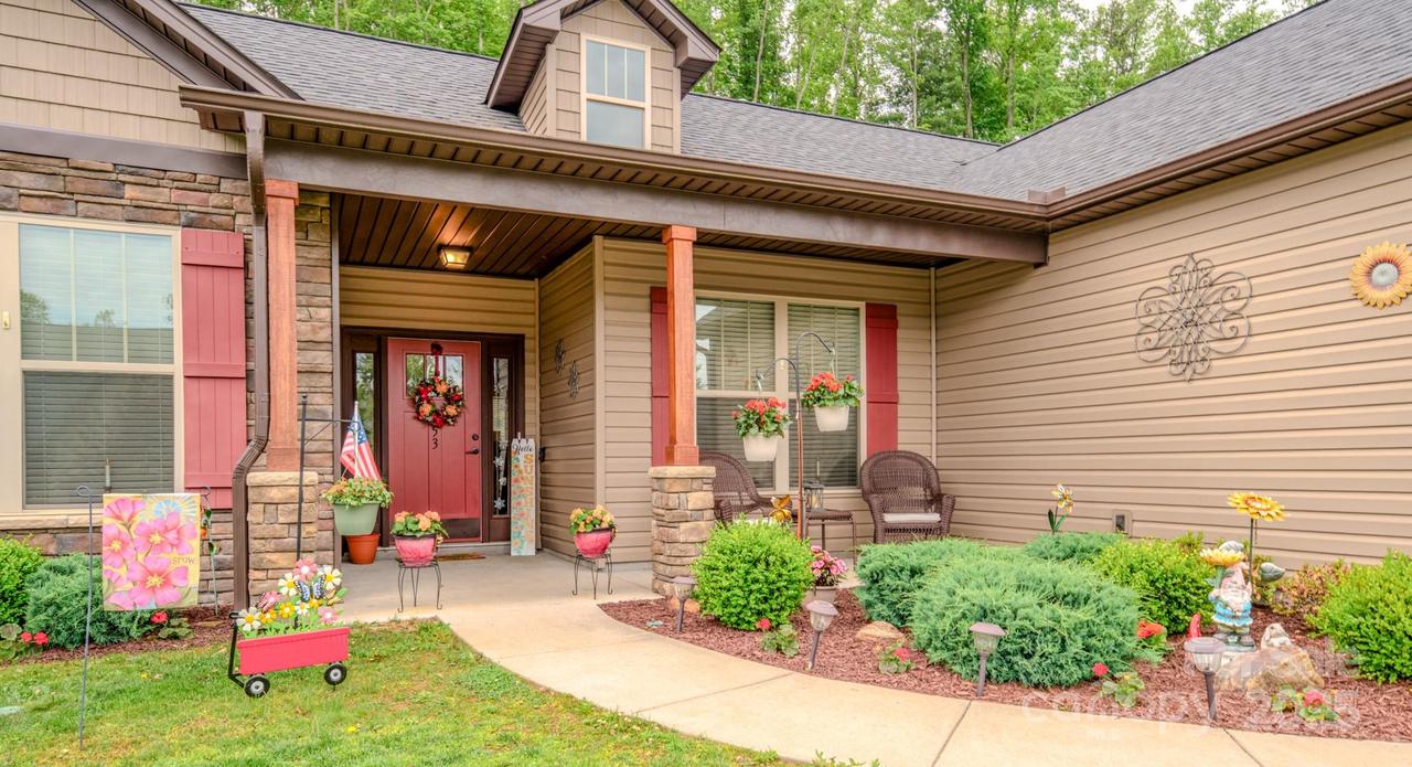 153 Water Leaf Dr., Weaverville, NC 28787