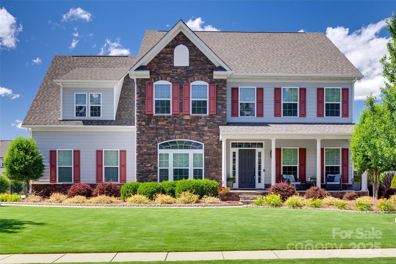 8493 Twickenham Ter., Harrisburg, NC 28075