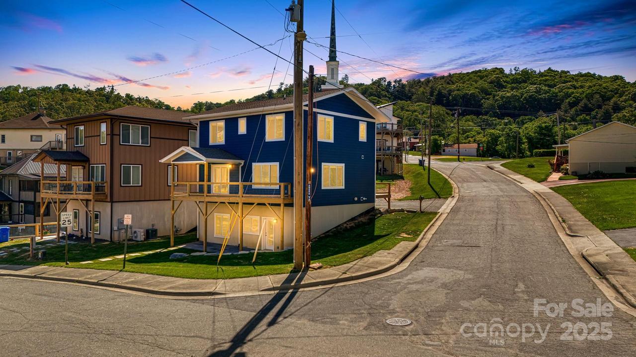 51 Hazzard St., Asheville, NC 28801