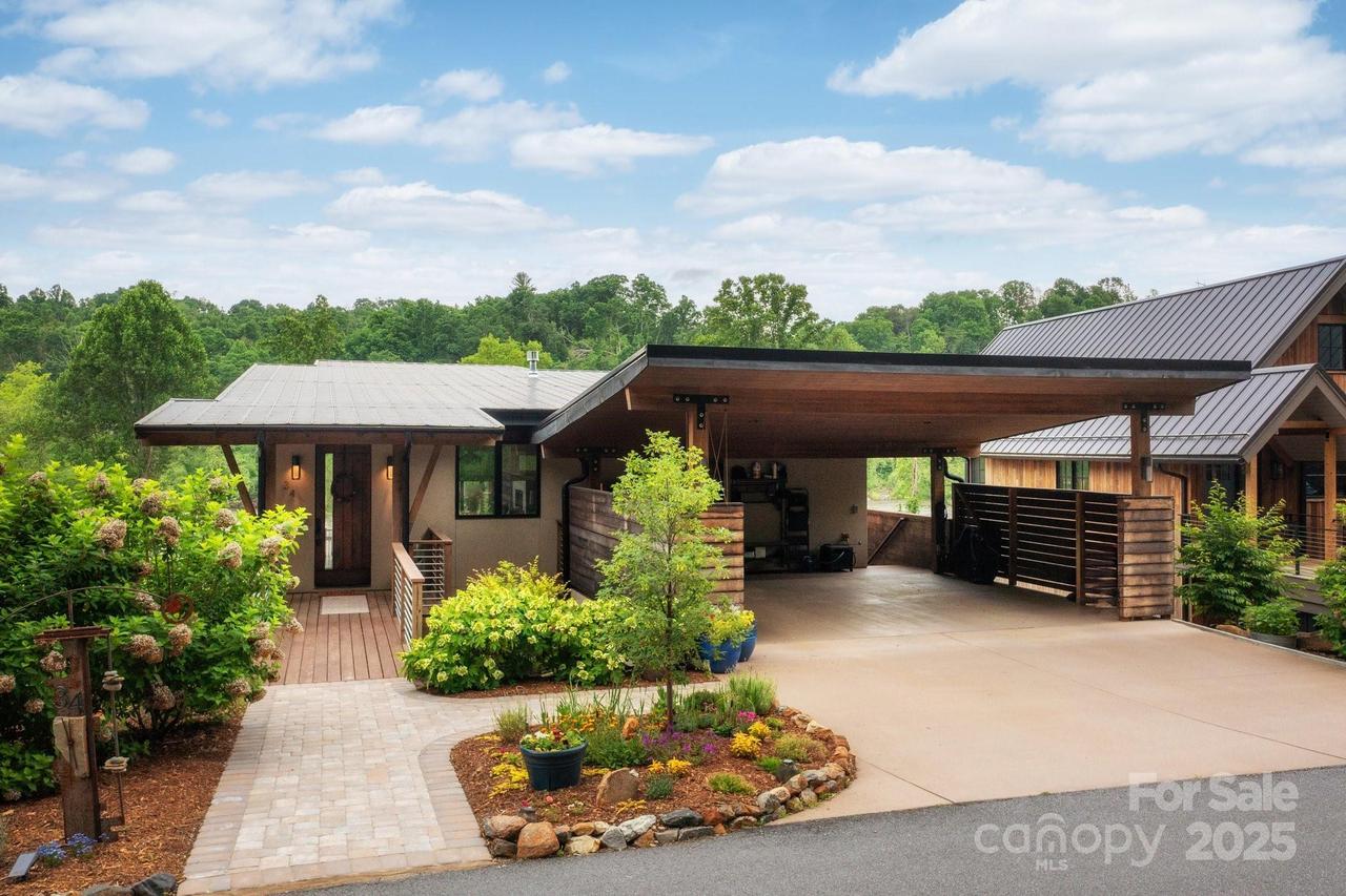 34 River Run, Asheville, NC 28804