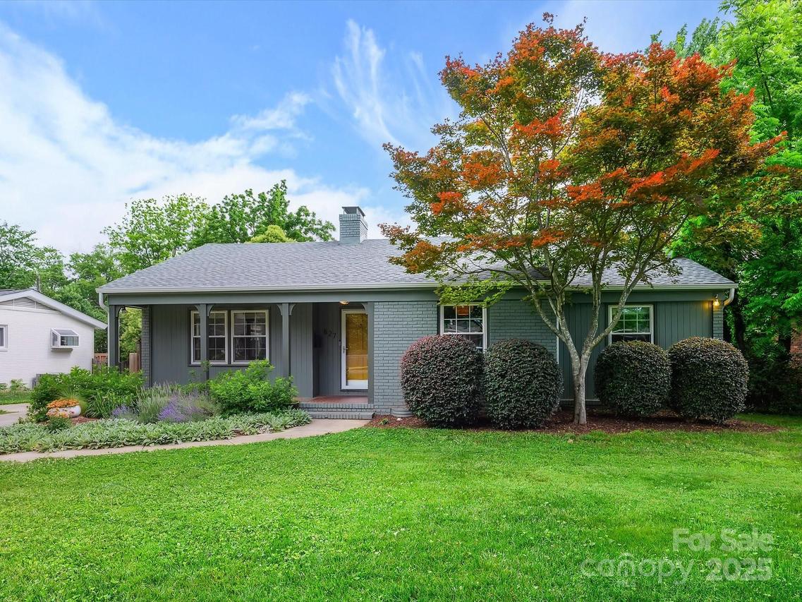 827 Fairbanks Rd., Charlotte, NC 28210