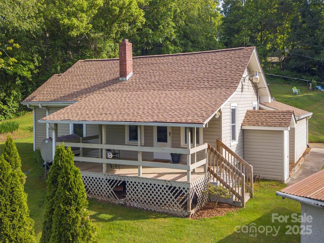 21 & 24 Betty Dr., Leicester, NC 28748
