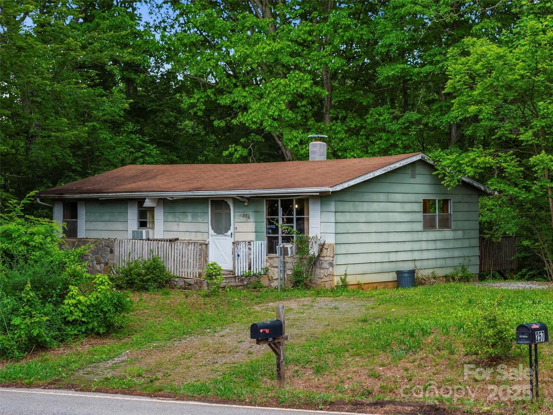 256 Goughes Branch Rd., Leicester, NC 28748