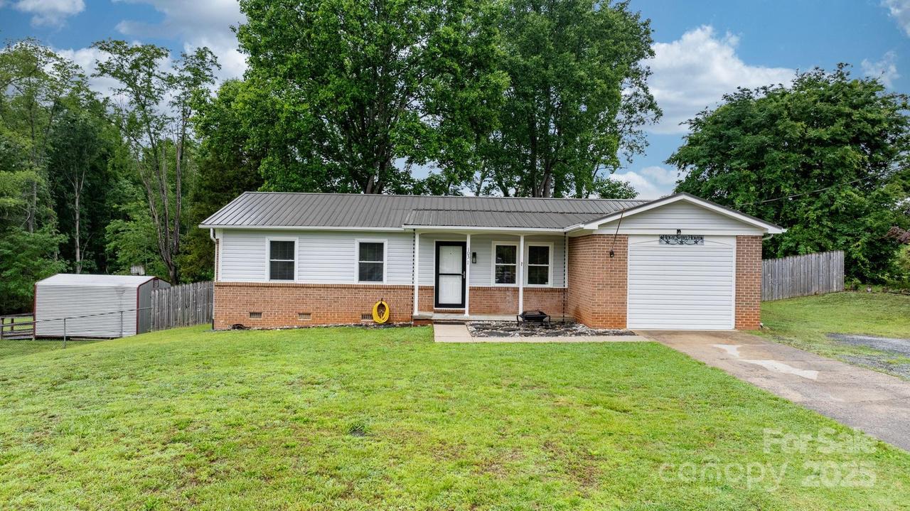 103 Kela Dr., Morganton, NC 28655