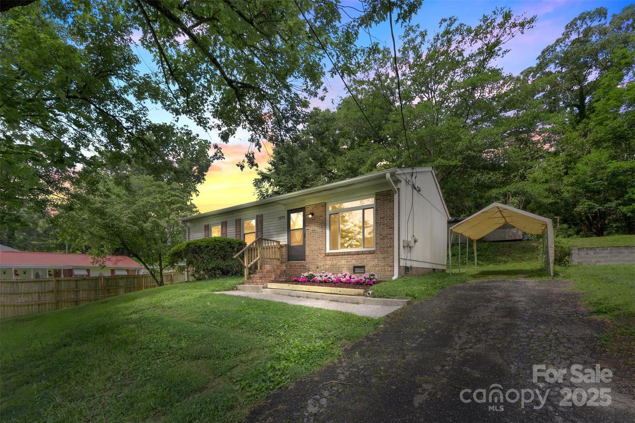 1075 Parkview Dr., Gastonia, NC 28054