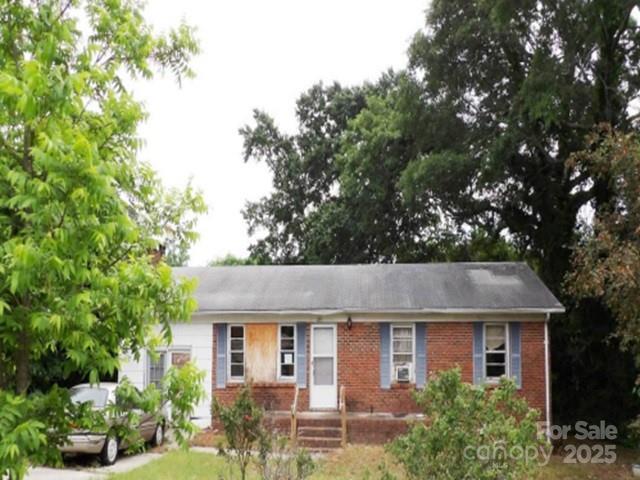 203 S Cowan St., Lilesville, NC 28091